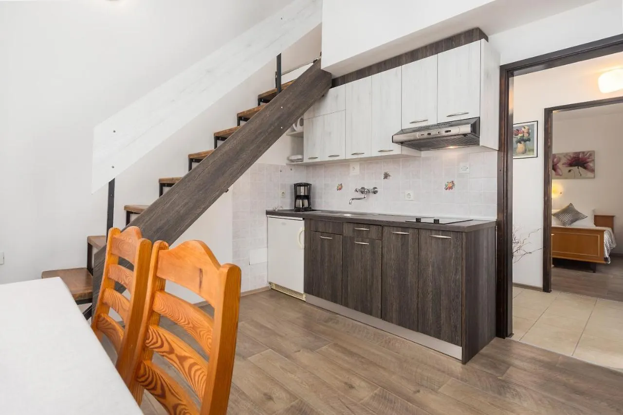 Apartments With A Parking Space Porec - 7154 克罗地亚
